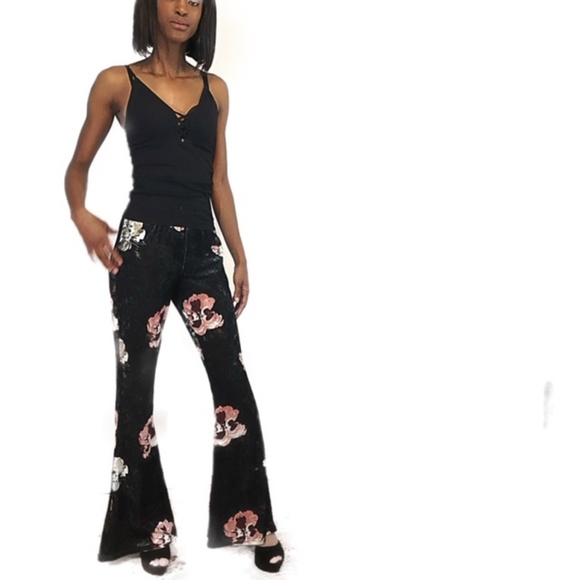 🍍Floral crushed velvet bell bottom pants, Sz.L🍍 - Picture 3 of 7